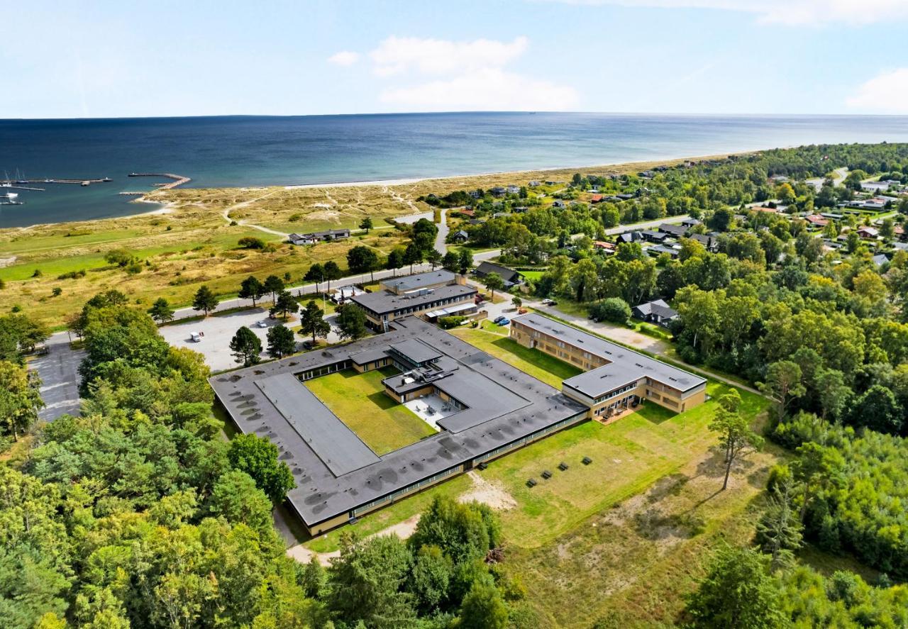 Hotel/ Apartments Marina Грена Экстерьер фото