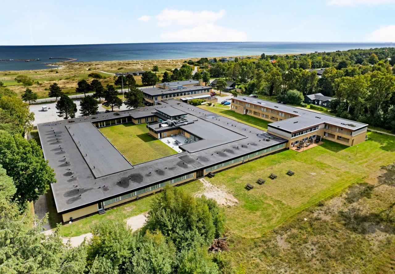 Hotel/ Apartments Marina Грена Экстерьер фото